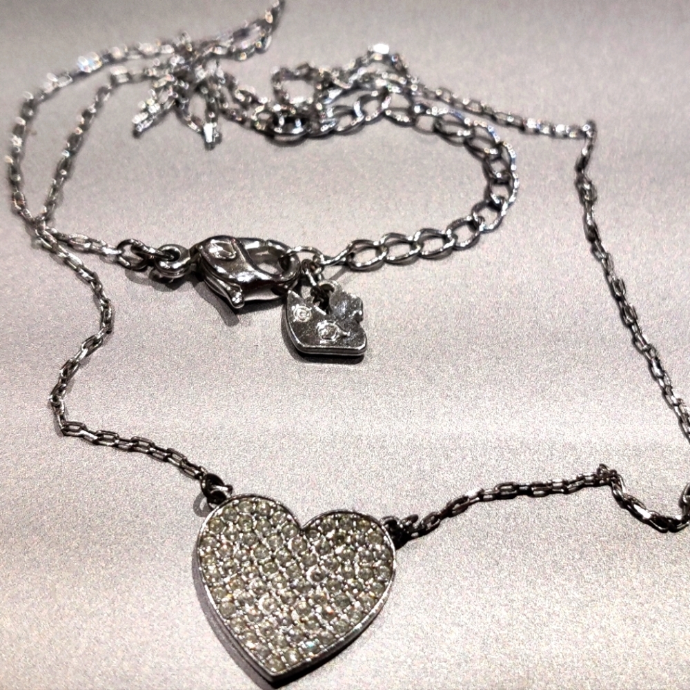 Swarovski Swan Diamante Heart Necklace ❤️